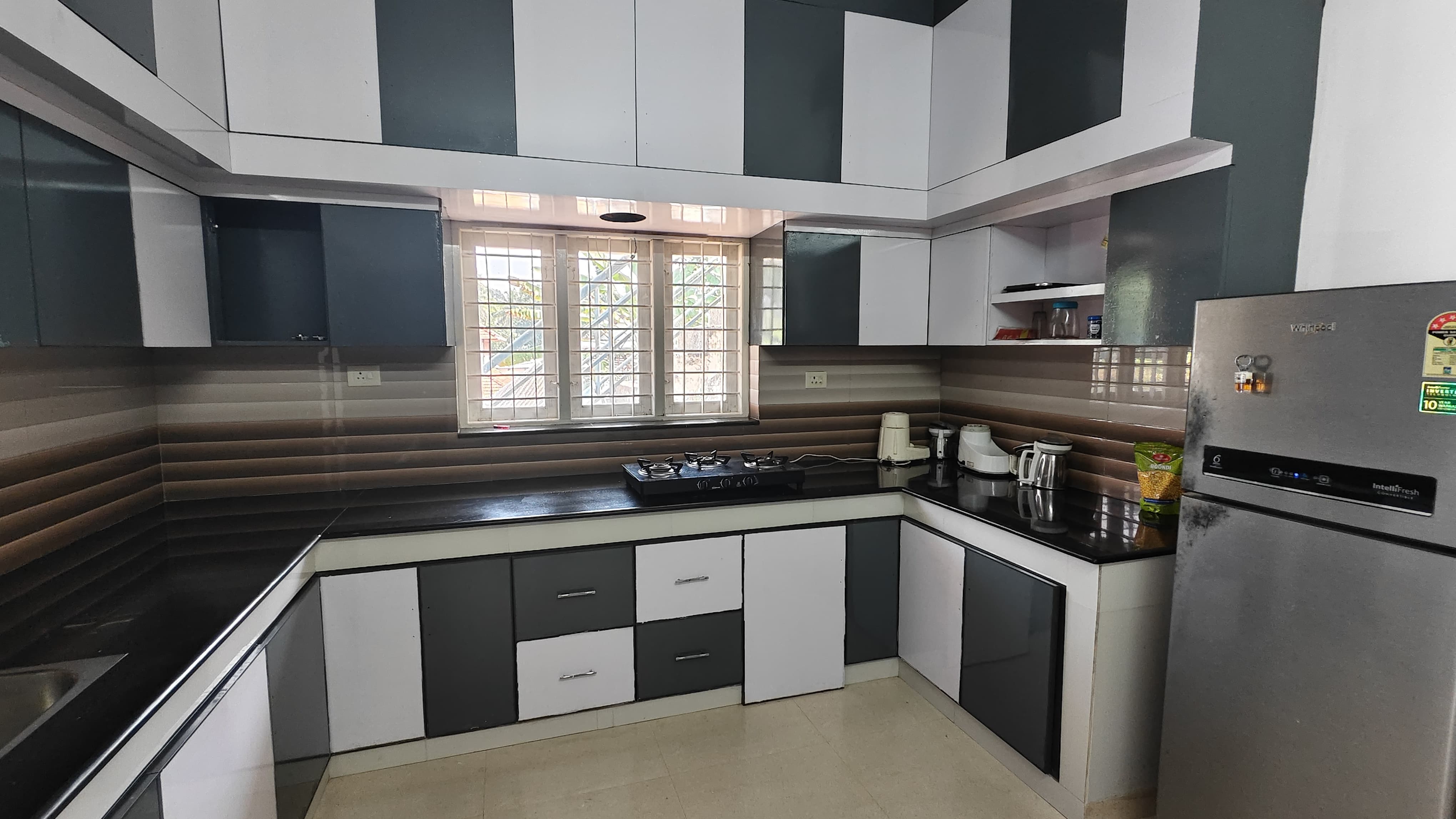 Modern kitchen